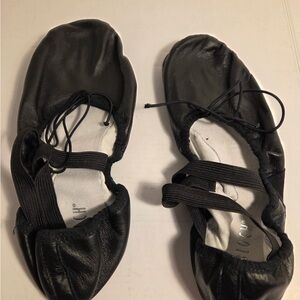 Bloch Leather Ballet Shoes Size 7C Black with Elastic Straps